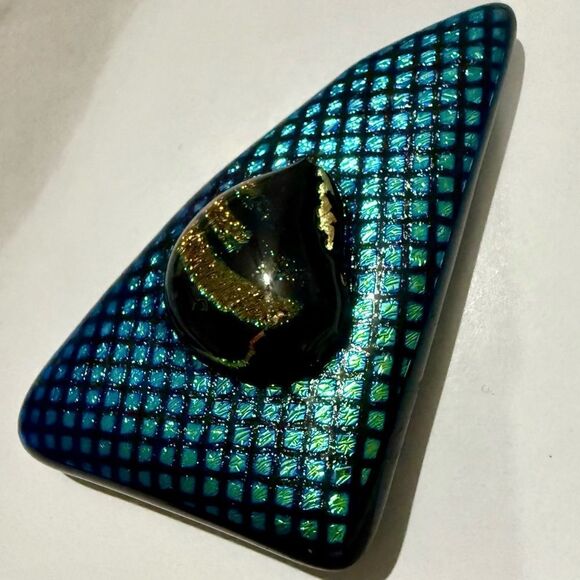 DICHROIC FUSED GLASS PINS – SET OF 3 ABSTRACT STATEMENT PIECES 🎨💫 - Picture 7 of 17